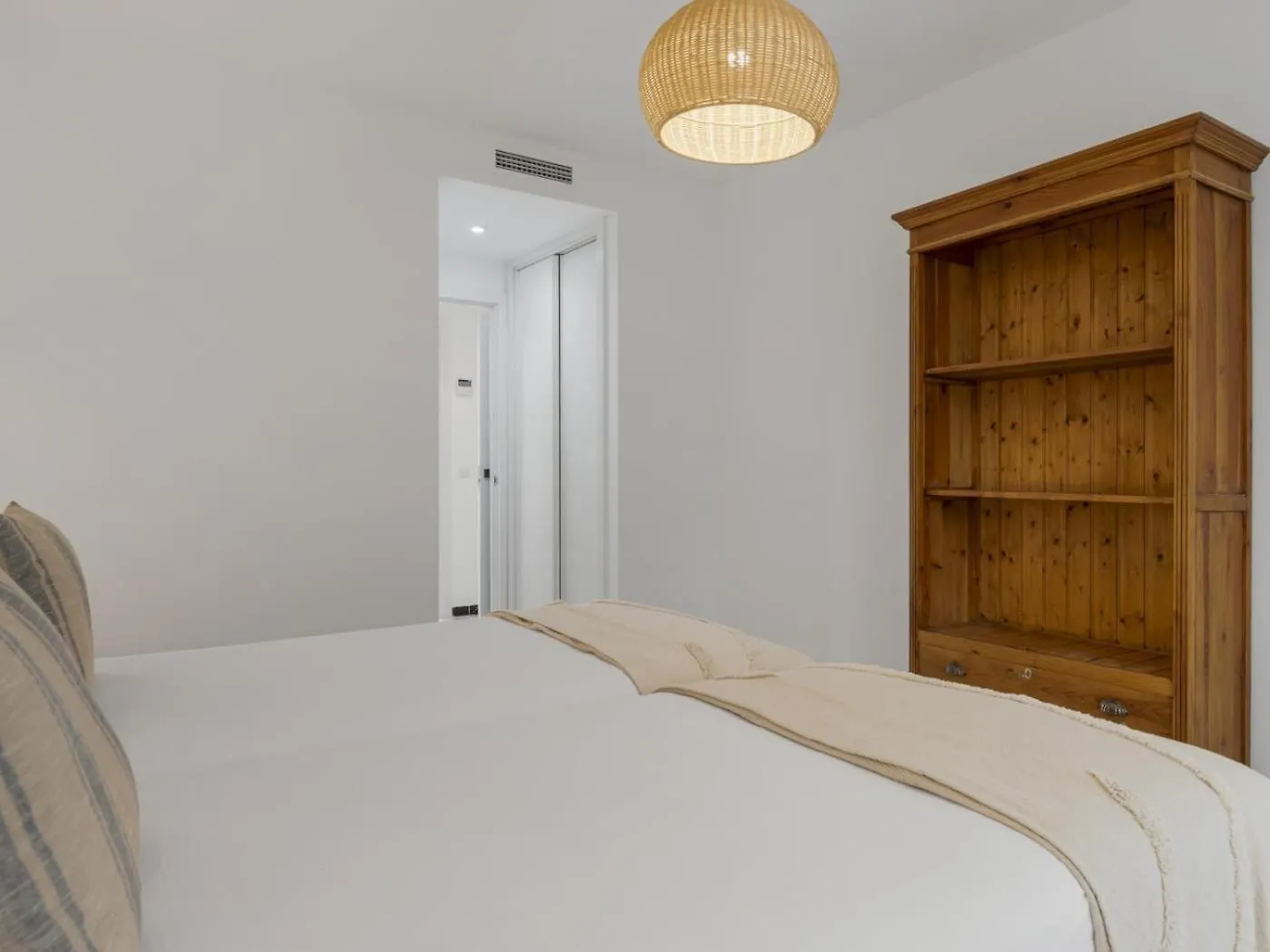 Apartment Banus Rentals- 1º Linea Playa Marbella
