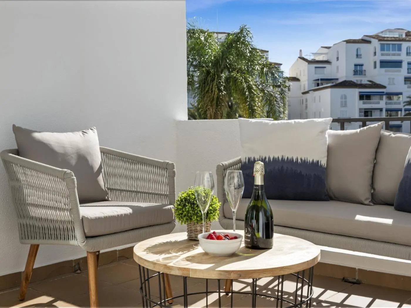 Banus Rentals- 1º Linea Playa Марбелья Апартаменты