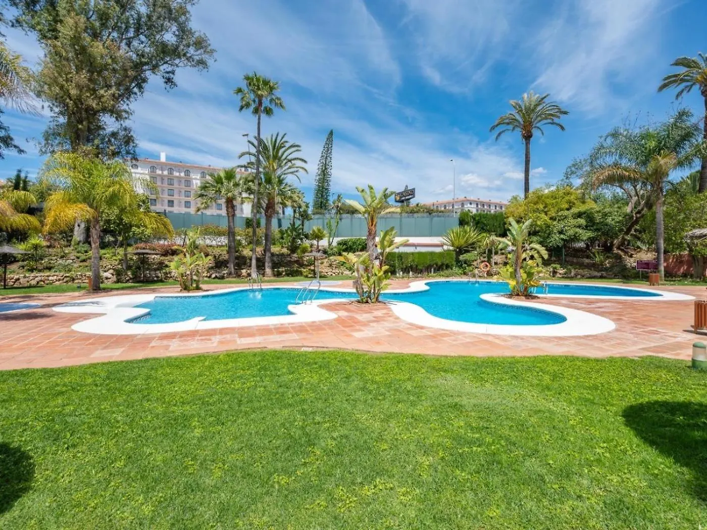 Апартаменты Banus Rentals- 1º Linea Playa Марбелья Испания