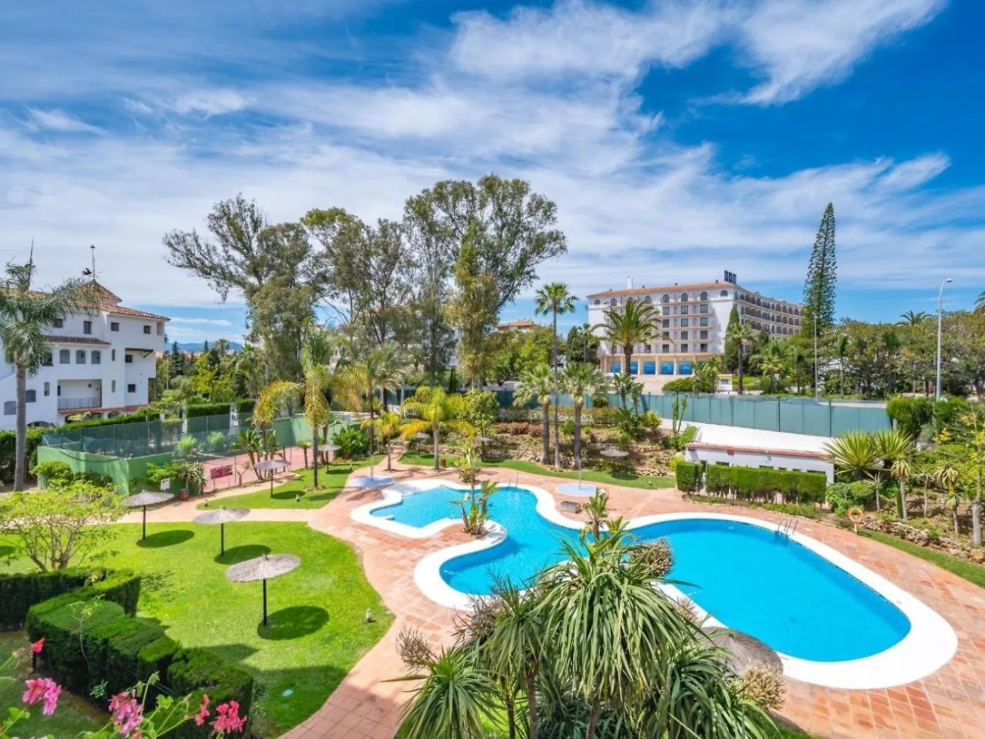 Banus Rentals- 1º Linea Playa Марбелья Апартаменты